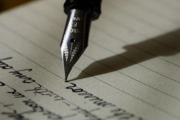 5 Easy Tips for Writing Great Music Lyrics