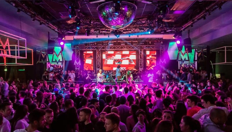 people-inside-a-club