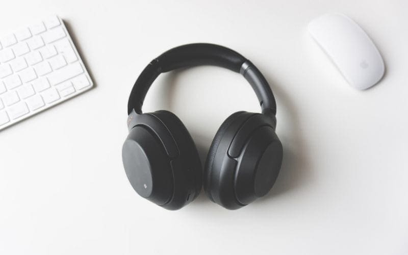 wireless and Noise cancelling headphones for music production