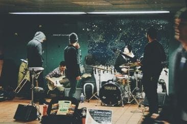 How to Get Gigs and get PAID – Music Gigging Tips