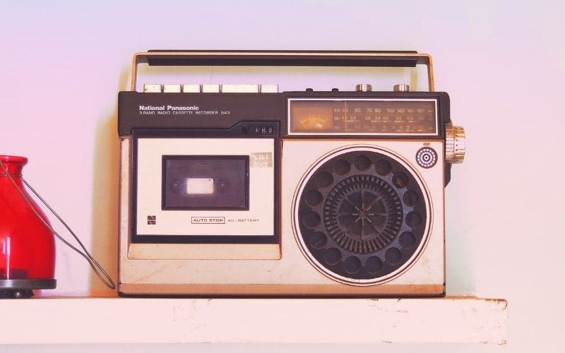 old fashioned radio