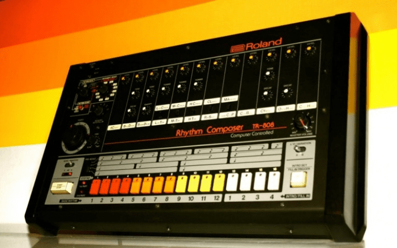 roland tr 808 drum machine