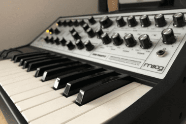 What Is A Synthesizer? The Beginners Guide: Together In Electric Dreams