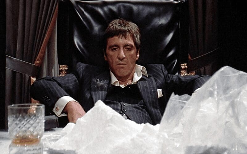 al pacino in scarface with cocaine